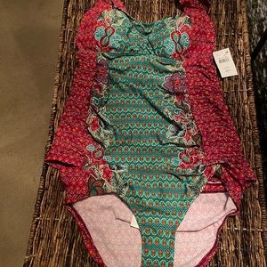 NWT maternity swim suit